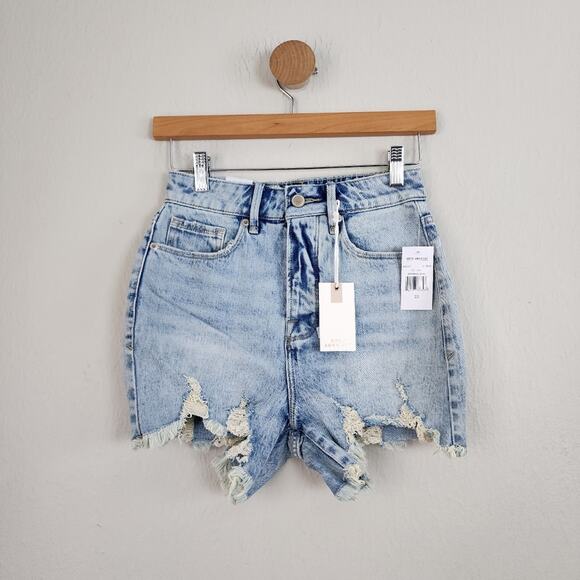 NWT Good American Bombshell Distressed Denim Shorts High Waisted 00 - Picture 5 of 11